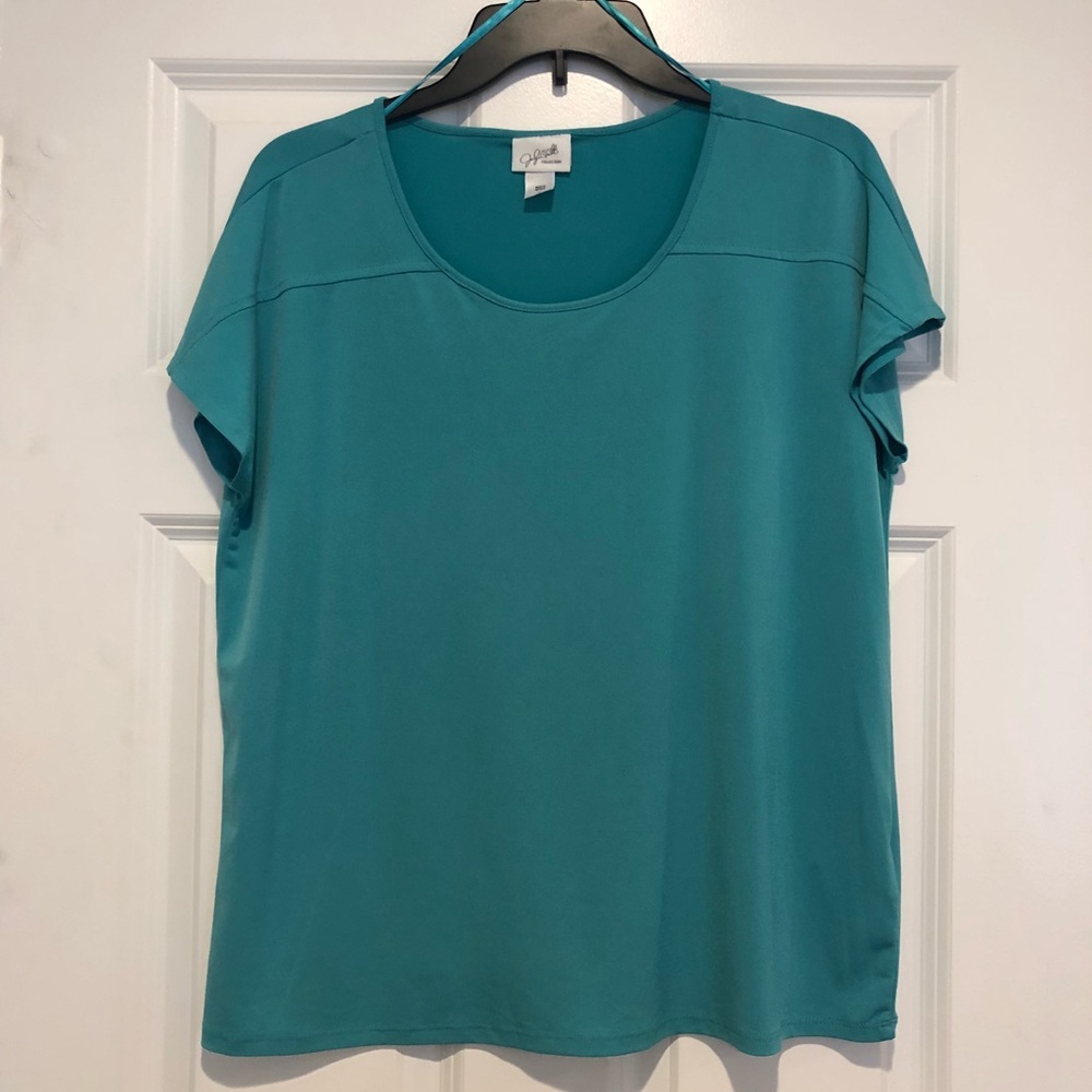 Large teal top